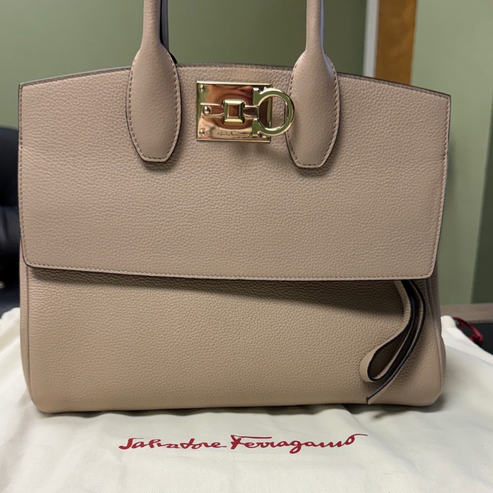 Salvatore Ferragamo Taupe Leather Satchel style 21 H159/00